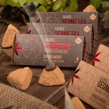 Triangular incense ‣ sandalwood