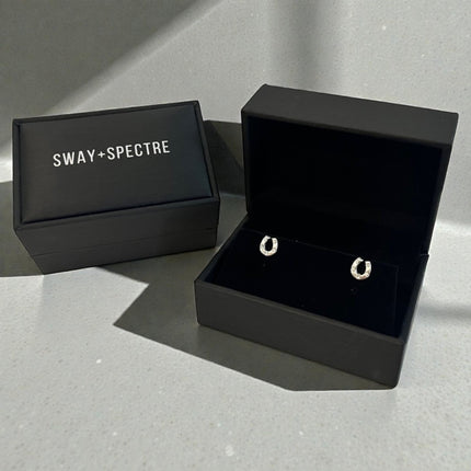 Jewellery ‣ sterling silver studs, horseshoe