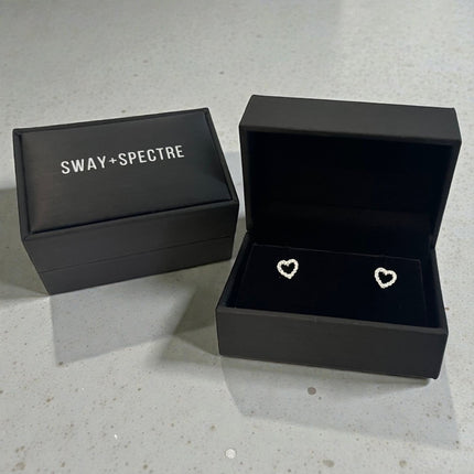 Jewellery ‣ sterling silver studs, open heart